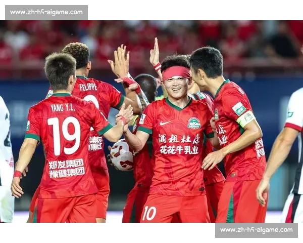 河南队严正回应成都球迷恶意侮辱:喷涂脏话、亵渎足球文化 河南队严正回应成都球迷恶意侮辱:喷涂脏话、亵渎足球文化